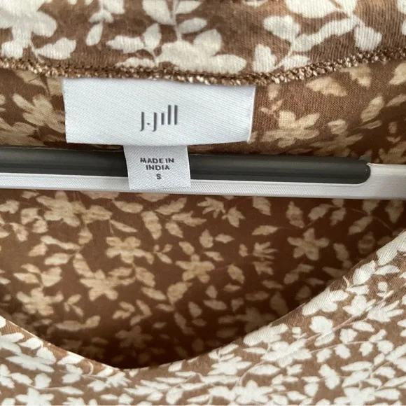 J. Jill Cream and Brown Floral Blouse - Picture 2 of 6